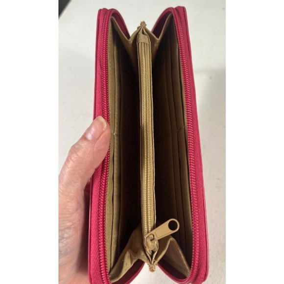 Etienne Agner women's pink leather zip around wallet - Picture 3 of 5